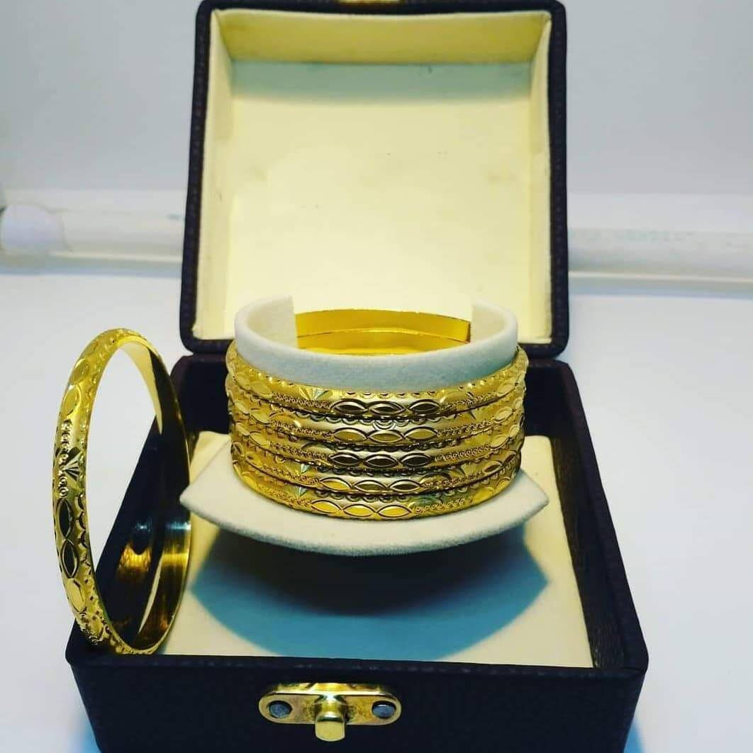 Gold Traditional Bangles