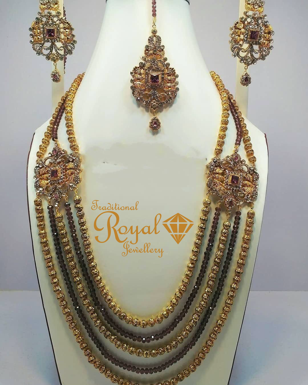 Pleasing Jewellery Set for Bridal