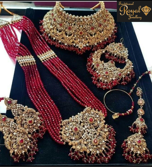 Red Pearl Featured Bridal Set